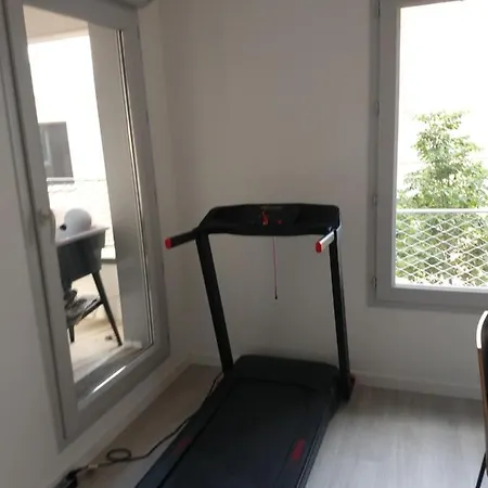 Chambre Privee Chez L'Habitant Проживание в семье *